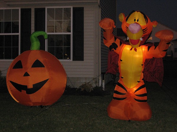 halloween08 008.jpg